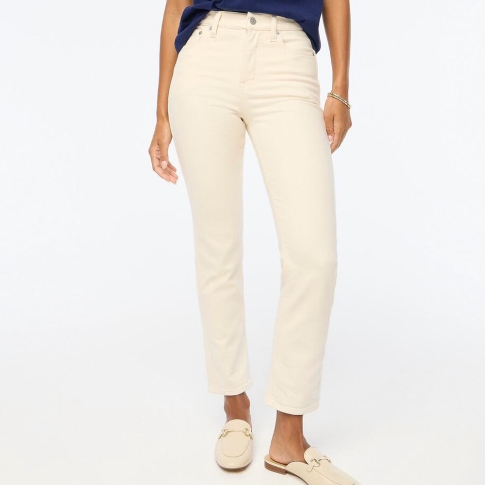 J. Crew Factory Classic Vintage Jeans. “Ecru” Cream Color. Size 27 Petite.